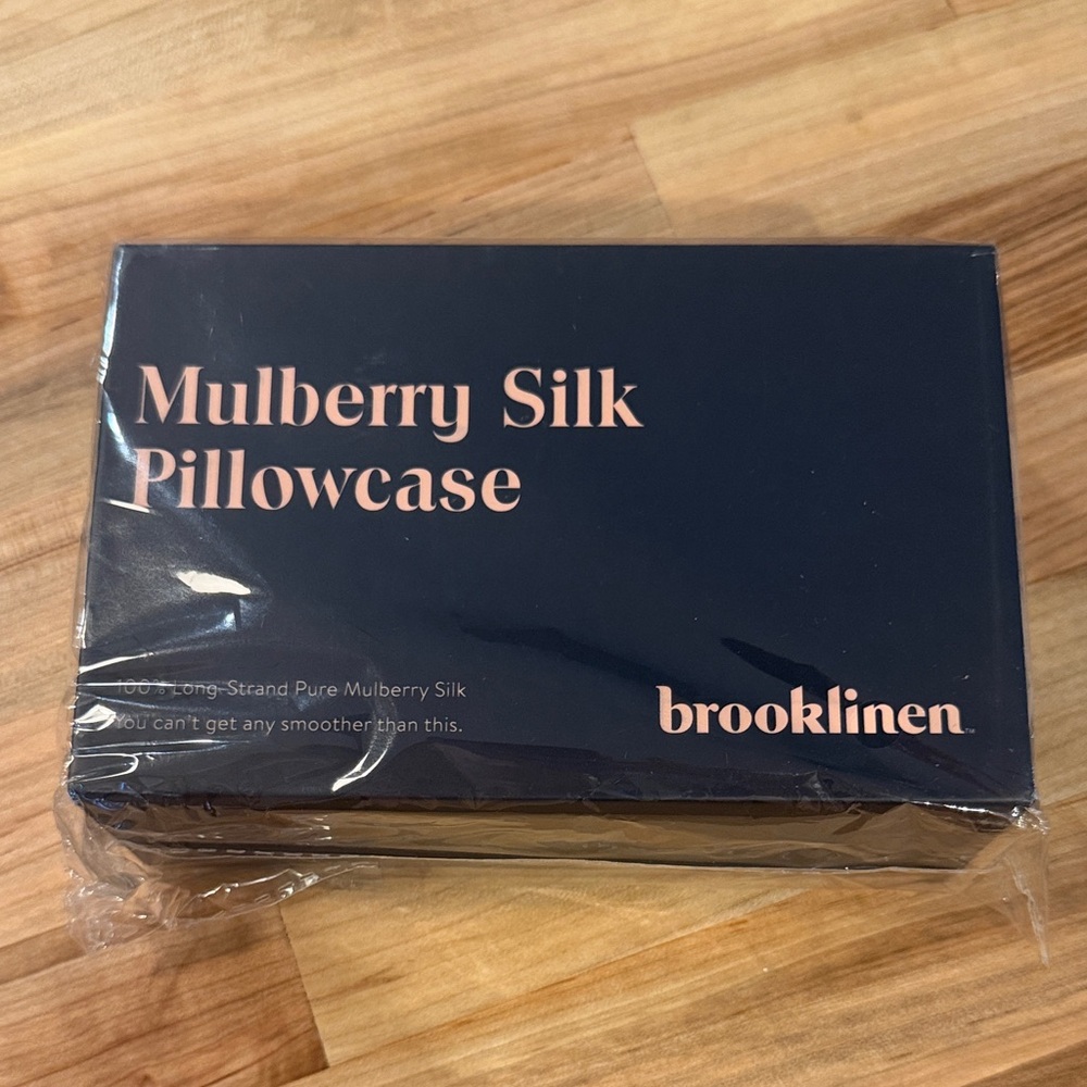 Brooklinen Mulberry Silk Pillowcase - Deep Navy with Blush Text